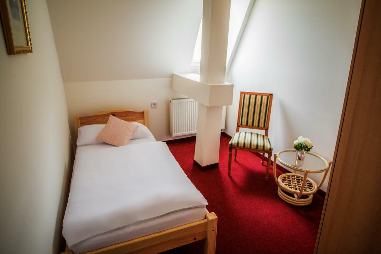 Hotel Dejmalik Litoměřice Extérieur photo